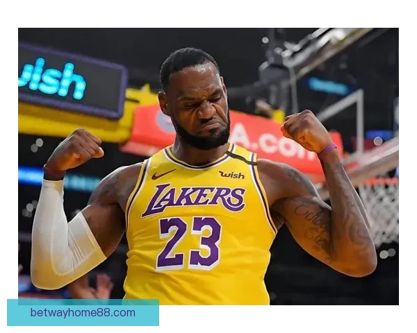 詹姆斯凌晨抵达迈阿密出战热火 追平帕里什历史纪录在即